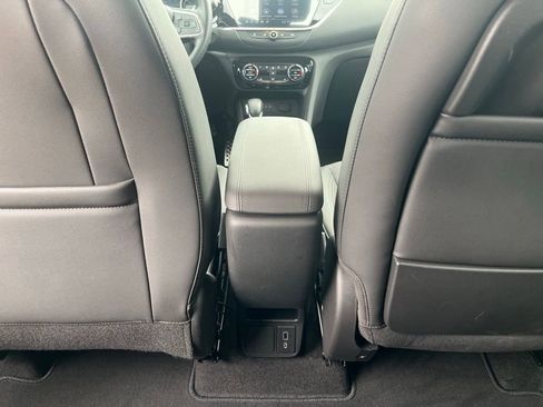 Used 2023 Buick Encore GX Select w/ Sport Touring Package FWD image 27