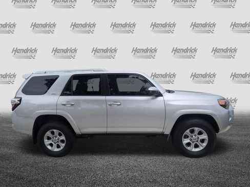 Used 2018 Toyota 4Runner SR5 image 11