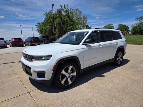Used 2021 Jeep Grand Cherokee L Limited AWD/4WD image 3