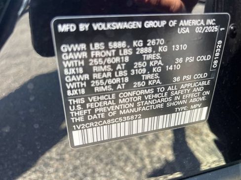 Used 2025 Volkswagen Atlas Peak Edition SE AWD/4WD image 36