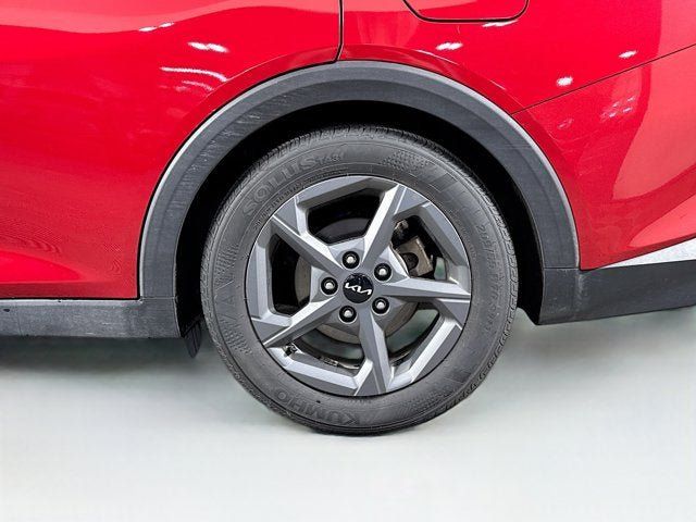 Certified 2025 Kia K4 FWD image 27