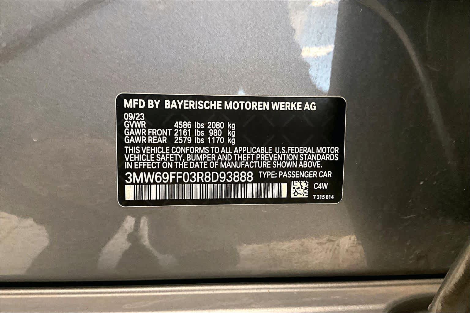 Used 2024 BMW 330i Sedan w/ Premium Package RWD image 30