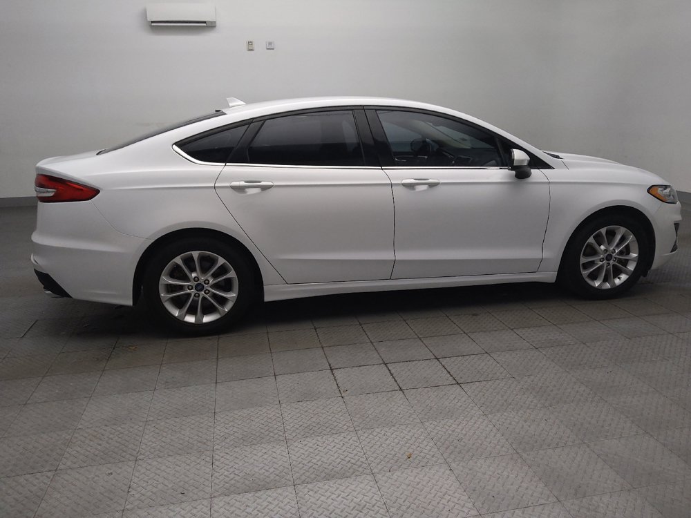 Used 2019 Ford Fusion SE FWD image 10