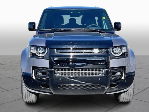 Used 2023 Land Rover Defender 90 X image 3