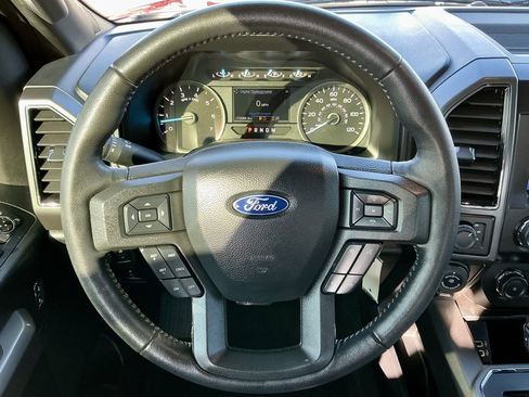 Used 2020 Ford F150 XLT w/ Equipment Group 302A Luxury image 38