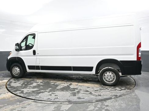 Used 2023 RAM ProMaster 2500 image 4