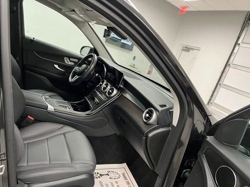 Used 2021 Mercedes-Benz GLC 300 4MATIC image 55