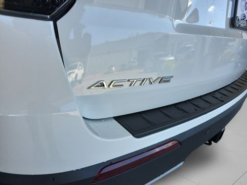New 2026 Ford Explorer Active w/ Active Comfort Package RWD image 32