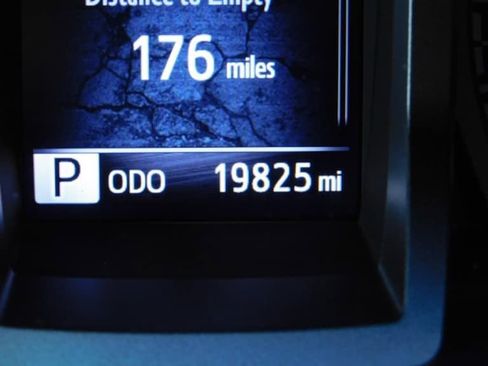 Used 2023 Toyota Tacoma TRD Off-Road image 21