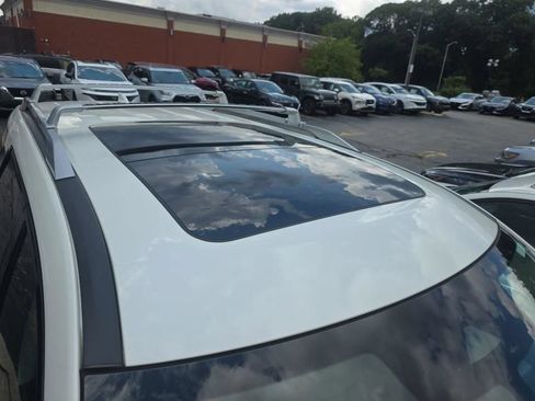 Used 2024 Nissan Pathfinder Platinum AWD/4WD image 3