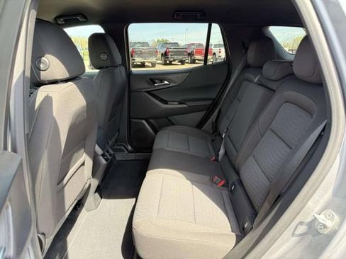 Used 2026 Chevrolet Equinox LT AWD/4WD image 11