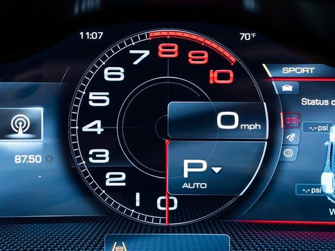 Used 2025 Ferrari Roma Spider image 25