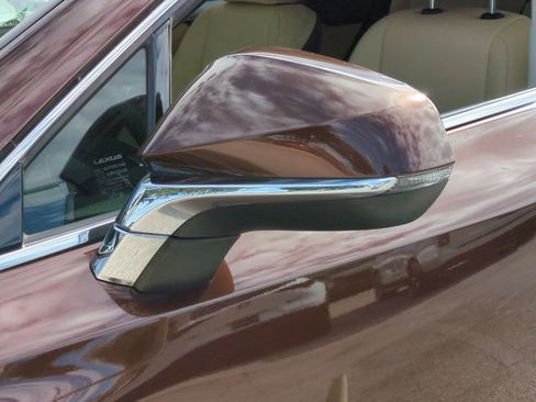 Used 2019 Lexus NX 300 FWD image 11