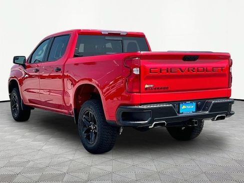 Used 2024 Chevrolet Silverado 1500 LT Trail Boss w/ Convenience Package II AWD/4WD image 4