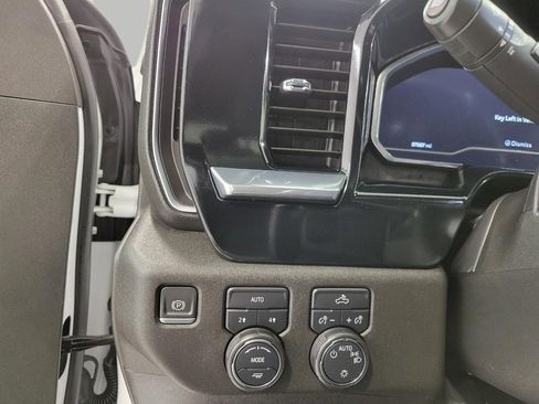 Used 2024 Chevrolet Silverado 1500 LT image 11