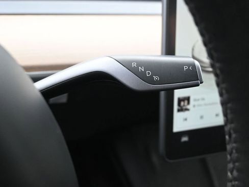 Used 2022 Tesla Model 3 Long Range AWD/4WD image 22