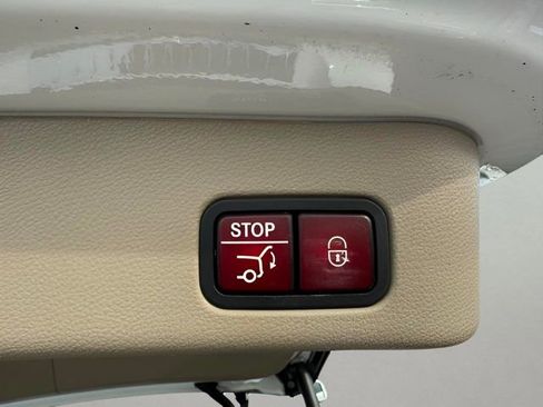 Used 2014 Mercedes-Benz ML 350 4MATIC image 12