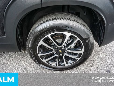 Used 2025 Chevrolet TrailBlazer LT AWD/4WD image 16