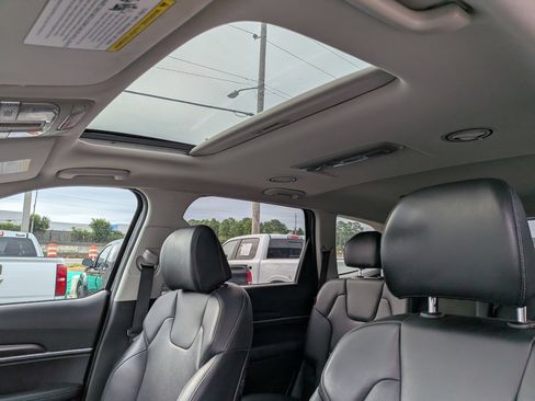 Used 2023 Kia Telluride S w/ S Sunroof Package AWD/4WD image 16