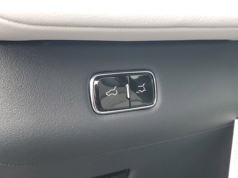 New 2025 Lincoln Navigator L Black Label image 15