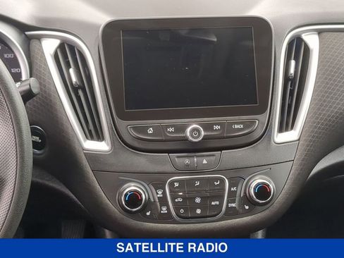 Used 2023 Chevrolet Malibu LT FWD image 15