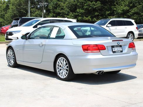 Used 2009 BMW 328i Convertible image 9