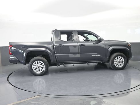 Used 2024 Toyota Tacoma SR5 RWD image 7
