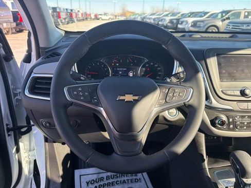 Used 2023 Chevrolet Equinox LT w/ Driver Convenience Package image 23