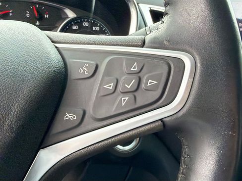 Used 2022 Chevrolet Equinox LT FWD image 38