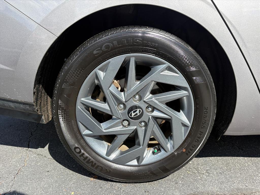 Certified 2024 Hyundai Elantra SEL FWD image 24