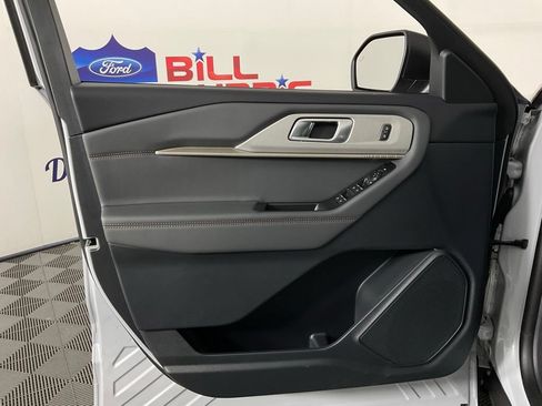 New 2026 Ford Explorer Active w/ Active Comfort Package RWD image 11