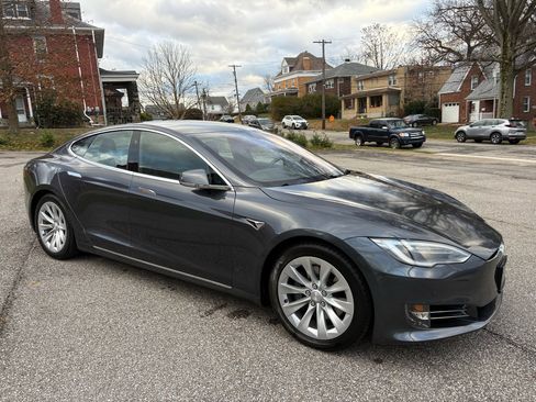 Used 2016 Tesla Model S 75D image 13