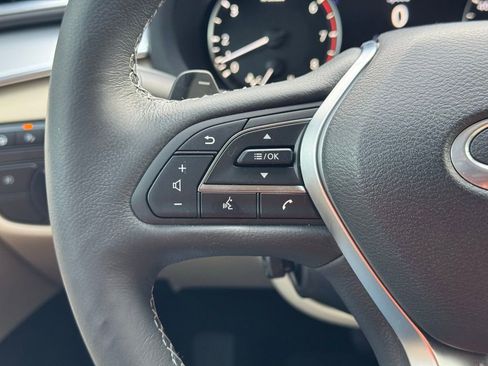 Used 2021 INFINITI QX50 Sensory image 32