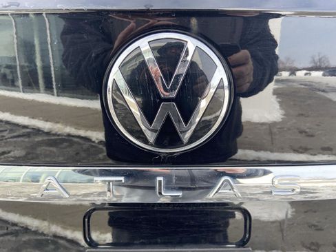 Used 2023 Volkswagen Atlas SEL Premium AWD/4WD image 12