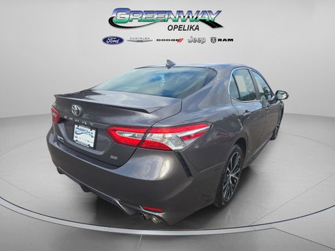 Used 2020 Toyota Camry SE image 7