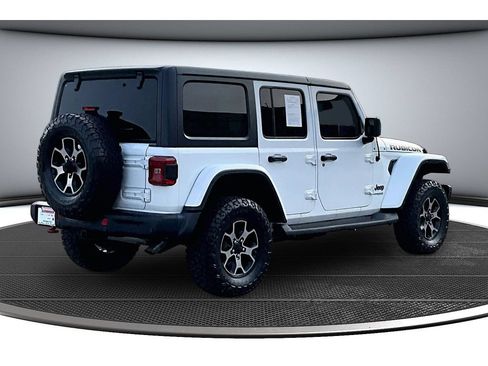 Used 2018 Jeep Wrangler Unlimited Rubicon AWD/4WD image 18