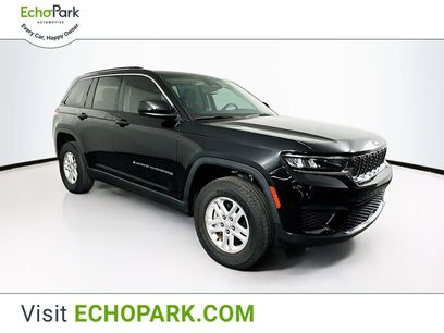 Used 2022 Jeep Grand Cherokee Laredo w/ Luxury Tech Group I