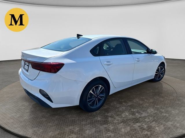 Used 2024 Kia Forte LXS FWD image 5