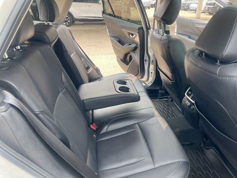 Used 2022 Subaru Outback Limited w/ Popular Package #2 image 17