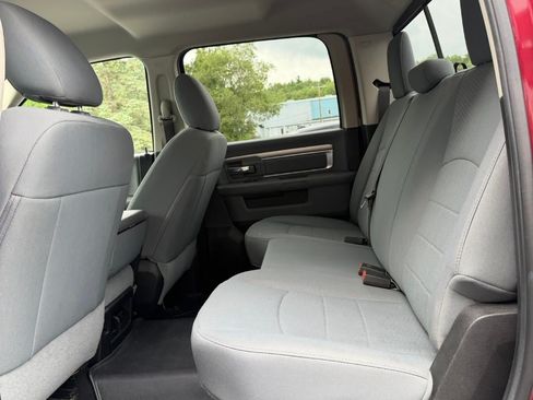 Used 2019 RAM 1500 Classic SLT AWD/4WD image 34