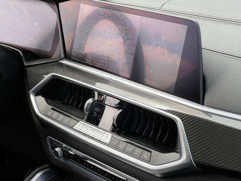 Used 2020 BMW X6 M50i w/ Executive Package AWD/4WD image 39