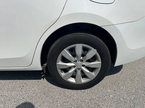 Used 2016 Toyota Corolla LE FWD image 23