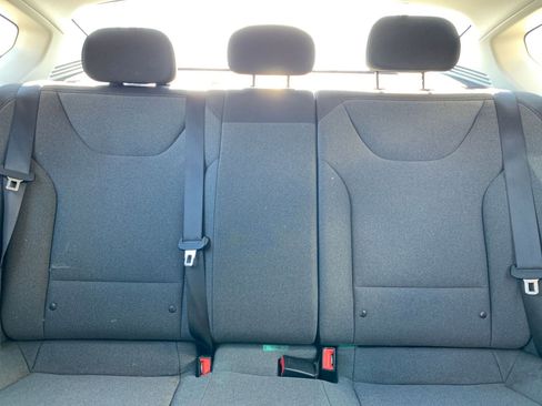 Used 2025 Kia K4 LXS image 37