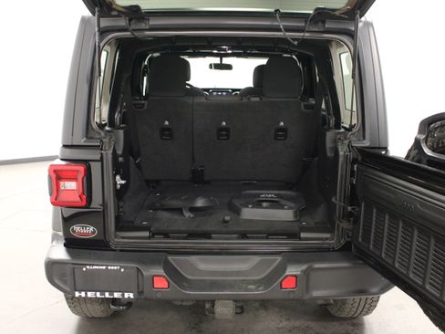 Used 2021 Jeep Wrangler Unlimited Sport AWD/4WD image 15
