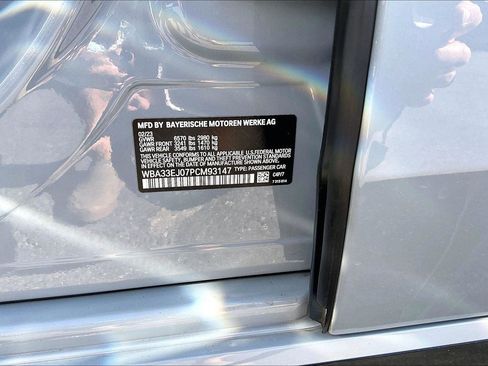 Used 2023 BMW 760i xDrive image 18