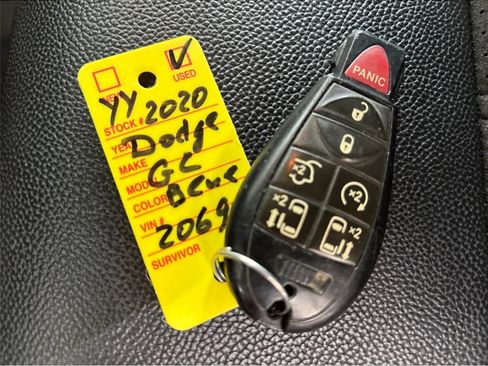 Used 2020 Dodge Grand Caravan SXT FWD image 37