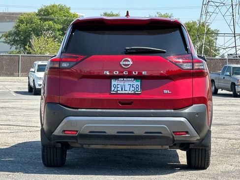 Used 2023 Nissan Rogue SL w/ SL Premium Package FWD image 4