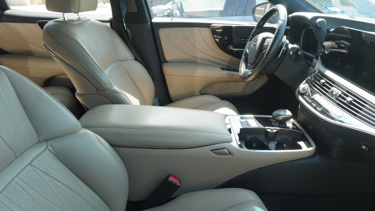 Certified 2023 Lexus LS 500 w/ Interior Upgrade Package RWD image 9