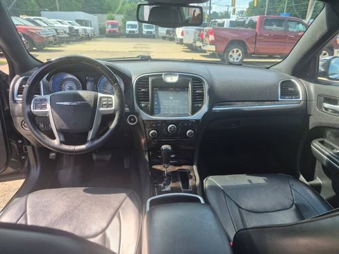 Used 2014 Chrysler 300 C w/ Light Group AWD/4WD image 5