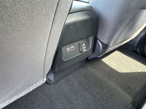 Used 2023 Nissan Frontier SV w/ SV Convenience Package RWD image 20